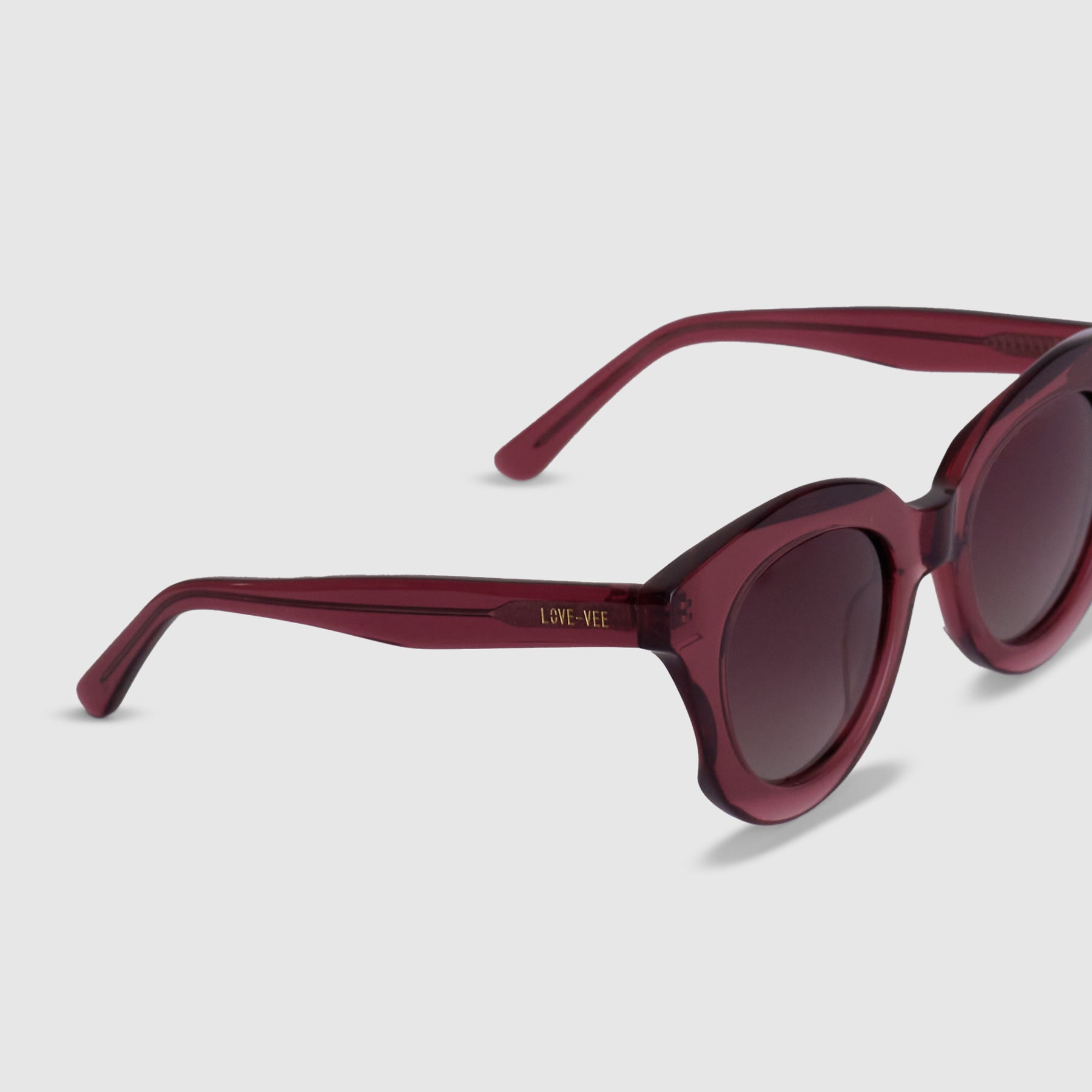 Paris | Bio-Acetate Burgundy Round Sunglasses Detail